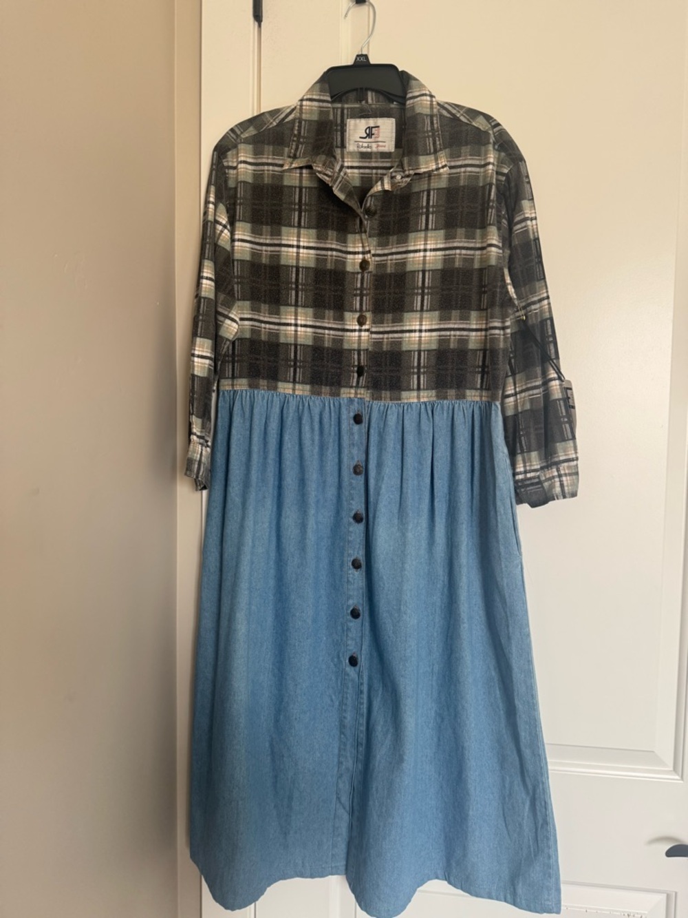 Rafaella Gray Plaid Button-Up Shirt with Light Teal Accents